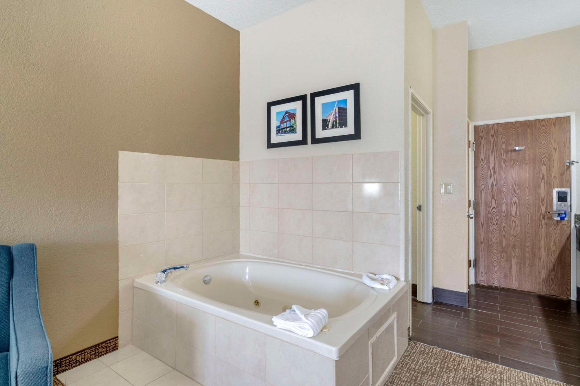 Comfort Inn & Suites La Grange Luaran gambar